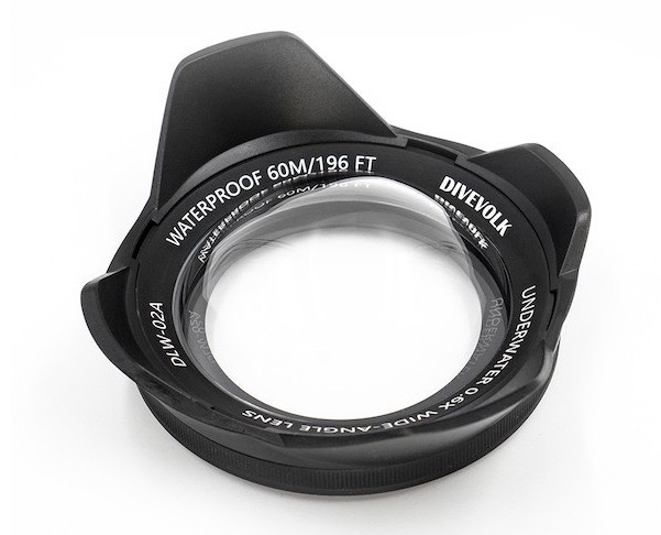 Complément optique DLW-02A devant un caisson étanche